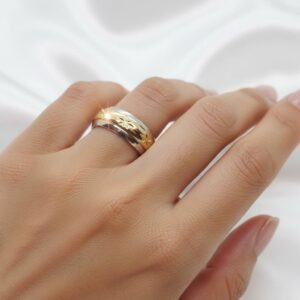 ALIANÇA DE PRATA C/CHAPA DE OURO 10K 6,0MM ANATÔMICA C/TRABALHADO DE ESTRELA