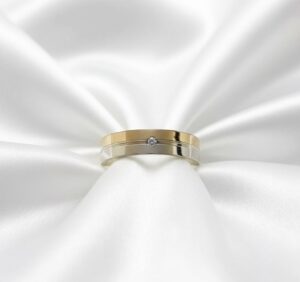 ALIANÇA DE PRATA C/CHAPA DE OURO 10K 5,0MM C/01 PEDRA