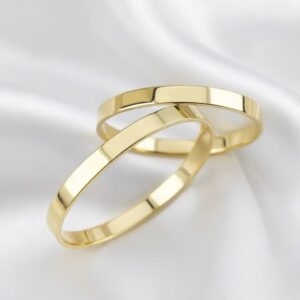 ALIANÇA OURO 18K DE 2.5 mm MILÍMETROS COM APROXIMADAMENTE  3,5 GRAMAS O PAR