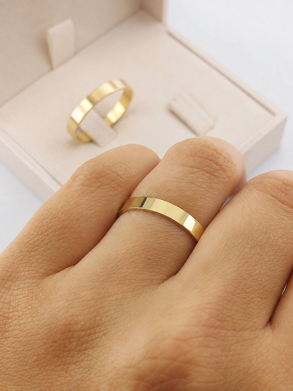 Aliança Ouro 18K Quadrada 3mm com 5 grama o par