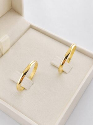 ALIANÇA OURO 18K DE 2MM COM APROXIMADAMENTE 3 GRAMA O PAR