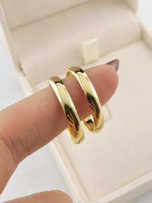 ALIANÇA OURO 18K DE 3MM COM APROXIMADAMENTE 4 GRAMA O PAR